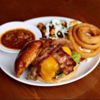 GH Tubby Burger · CHEDDAR CHEESE, BACON, ONION RINGS, SIDE OF CHILI