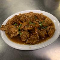 C6. Springfield Cashew Chicken · Fried chicken with crispy cashew nuts in a special light brown sauce.