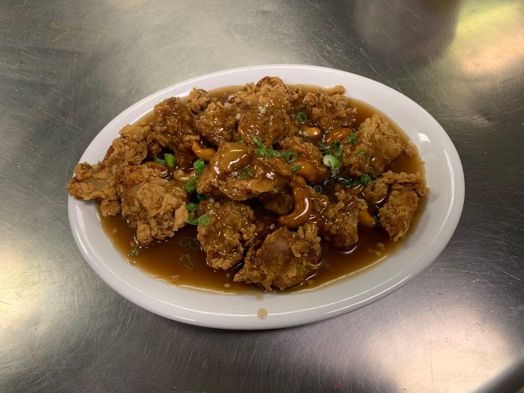 C6. Springfield Cashew Chicken · Fried chicken with crispy cashew nuts in a special light brown sauce.