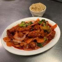 C18. Empress Chicken · Spicy batter-fried chicken with vegetables in a sweet and spicy sauce.