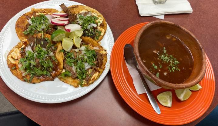 BIRRIA · 4 beef tacos with stew (on the side)
is a wonderful traditional Mexican dish. In gastronomic terms, the word birria means: “Exquisite savory dish, full of culture and tradition’’