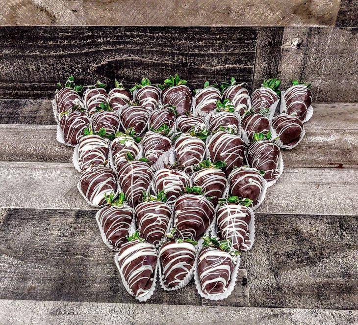 Chocolate Covered Strawberry · Chocolate covered strawberries