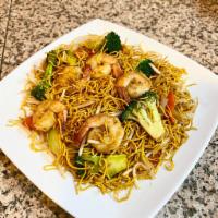 HS6-Stir Fry Chow Mein · Wok-style stir fry chow mein with bean sprouts, broccolis, carrots and choice of protein.