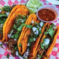 Red Tacos · Incluye 3 por plato / Includes 3 per plate