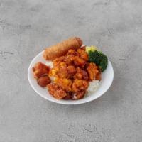 C9. General Tso's Chicken Combination · Served with white rice or pork fried rice and egg roll. Hot and spicy.