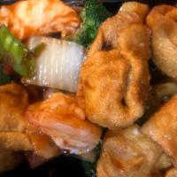 H8. Subgum Wonton · Jumbo shrimp, pork, chicken and lobster with mixed vegetables.