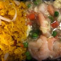 C4. Shrimp with Lobster Sauce Combination Platter · Served with choice of fried rice and an egg roll.