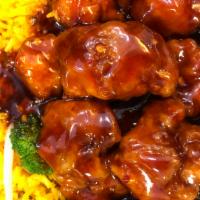 C16. General Tso's Chicken Combination Platter · Served with choice of fried rice and an egg roll. Hot and spicy.