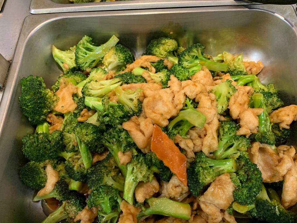 204. Chicken with Broccoli · 