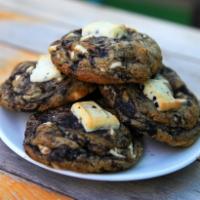 Cookies'n'Cream Cookie Bomb · For those who want a little more cream with there cookie, we take our original Cookies~n~Cre...