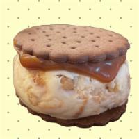 Caramel Chocolate Toffee Sandwich · Caramel Chocolate Toffee ice cream topped with salted caramel and sandwiched between two cho...