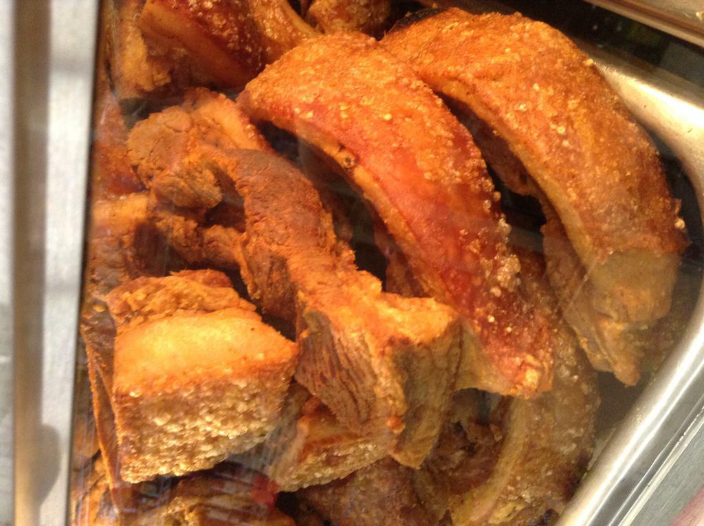 Chicharron con carne · Fried pork belly