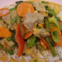C7. Small Choo Chee Curry · Served on rice. With pineapple, green pepper, green peas, carrot,
snow peas, string beans an...