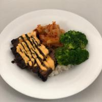 The Hulk Bowl · garlic soy grilled steak // steamed broccoli // kimchi // sushi rice // gochujang aioli