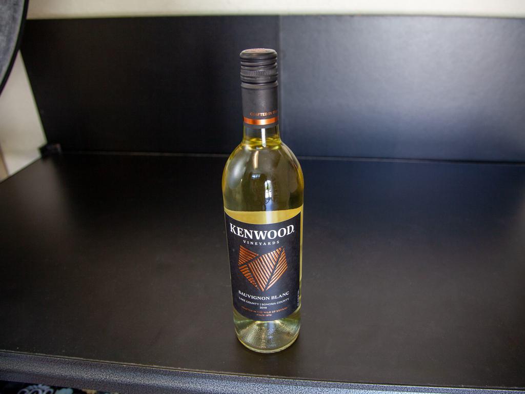 Kenwood Sauvignon Blanc · 750 ml. Must be 21 to purchase.