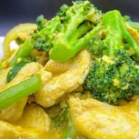 8a. Curry Chicken · Broccoli, onion, scallion, egg. Come with side of white rice.