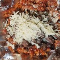 Spaghetti · Ground beef and Italian sausages, green peppers, onions, mushrooms, marinara, linguine pasta...