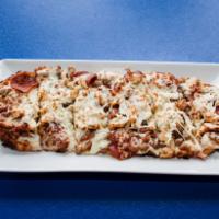 Memphis Meat Mafia Pizza · Exquisitely tasteful and flavorful chicken, sausage, beef, pepperoni and bacon.