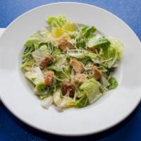 Shelby Drive Side Salad · A smaller version of the slice spring lettuce mix salad.