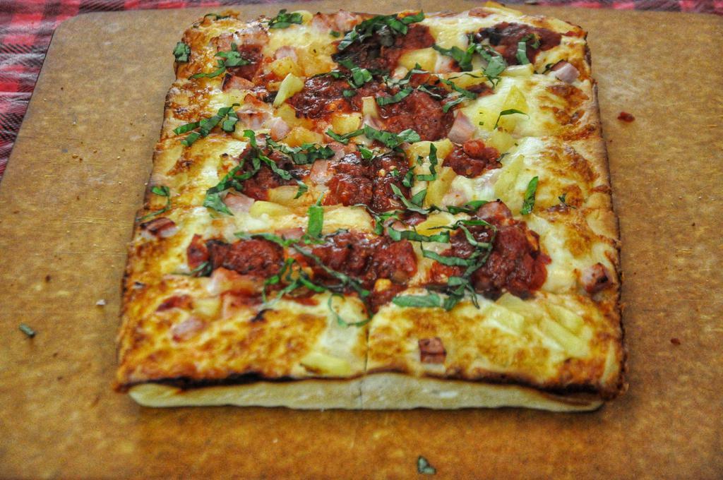 Donatello’s Deep Dish Pizza · Pizza