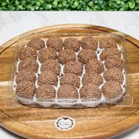 Box of 25 Units of Mini Brigadeiro Truffles · Belgian chocolate brigadeiro covered with chocolate sprinkles. 25 grams each truffle 25 truf...