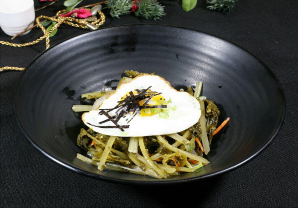 Summer Radish Kimchi Bibimbap(열무비빔밥) · Served with sides and steamed rice