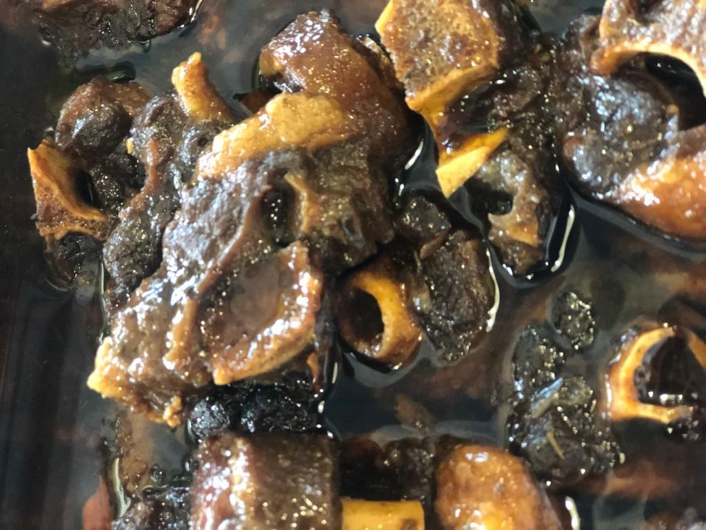 Med. Oxtail  · Braised oxtail cook to stew 