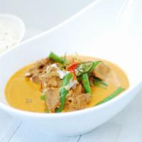Panang Curry · Blended taste of sweet, medium spicy and little salty curry with string beans and lime leaf