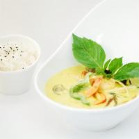 Green Curry · Sweet & spicy curry with Thai eggplant, bamboo shoots, bell pepper and Thai basil