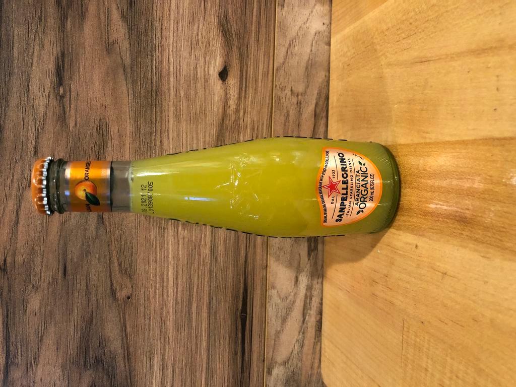 San Pellegrino Organic Aranciata   · glass bottle