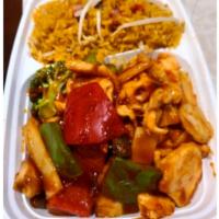 Chicken with Garlic Sauce Combination Platter · With pork fried rice and egg roll. Spicy. 