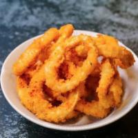 Fried calamari in Chinese spice 香辣鱿鱼 · Ingredient：Calamari rings, pepper, chili pepper