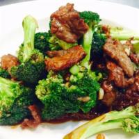 Beef w. broccoli 芥蓝牛 · Ingredients: beef, broccoli