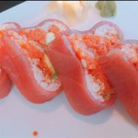 Sweet Heart Roll · Spicy tuna, avocado, tempura flake and tobiko wrapped with fresh tuna.