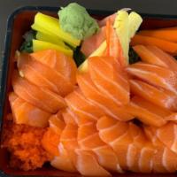 Sake don (연어덮밥) · salmon sashimi over seasoned rice