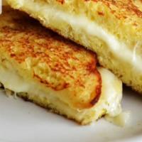 Eggs And Cheese Sandwich  · Choose your bread. Rye,roll,ww,white,multigrain, roll,English muffin,bagel, Burger Bun, onio...