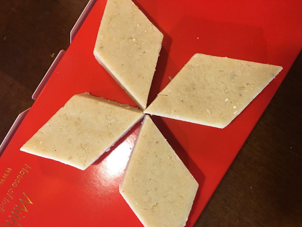 Kaju Katri · Diamond shaped cashew and sugar marzipan. Vegan. Gluten-free. (12-15 pieces)