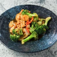Garlic Chicken · Broccoli, bamboo, water chestnut, chicken breast in spicy sauce.