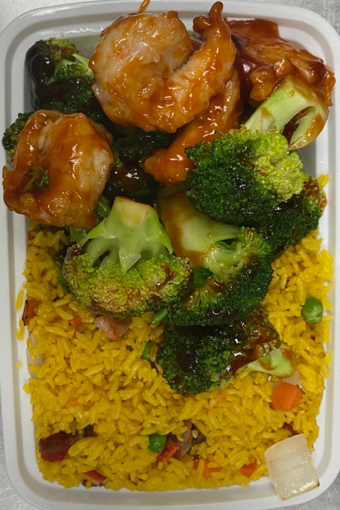 Shrimp with Broccoli Combination芥兰虾套餐 · pork fried rice & egg roll.
Exchange fried rice to lo mein will $ 1 extra 