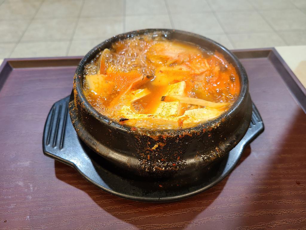 7. Cod fish soup(대구매운탕) · Cod fish, tofu, clam, veg
(includes 1 bowl rice and 1 side dish)