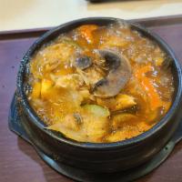 12. Mushroom stew(버섯찌개) · Mushroom, beef, tofu, veg
(includes 1 bowl rice and 1 side dish)