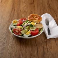 Plain Salad · Made with fresh mixed lettuce, tomato, onion, green pepper, and cucumber.