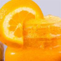 Jugo de Naranja · Freshly squeezed orange juice.