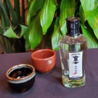 Kenbishi Kuromatsu - Black Pine 180 ml · Honjozo, rich, creme brulee. Must be 21 to purchase.