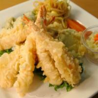 Seafood Mix Tempura · Shrimp, whitefish, scallops and vegetables. Served with rice and soup or salad.
