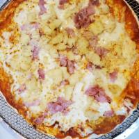 Island Pizza · Marinara, low feat mozzarella cheese, Parmesan cheese, diced ham and pineapples.
