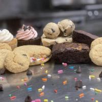Sweet Tooth Box · All Gluten Free & Vegan. Includes 1 Cookie Dough Brownie, 1 Whoopie Pie, 2 Brownies, 1 pack ...