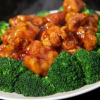 H3. General Tso's Chicken · Stir-fried boneless chicken sauteed with broccoli, red peppers, and green peppers in a speci...
