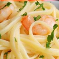 113. Spaghetti con Camarones en Salsa de Ajo · Spaghetti shrimp in red sauce.