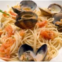 118. Spaghetti con Almejas · Spaghetti with clams.